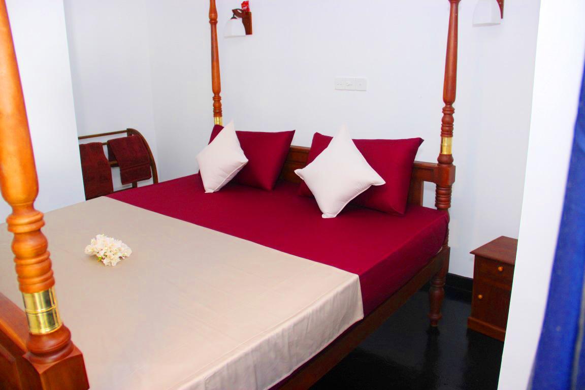 Sooriya Sewana Guest House Banduramulla Екстериор снимка