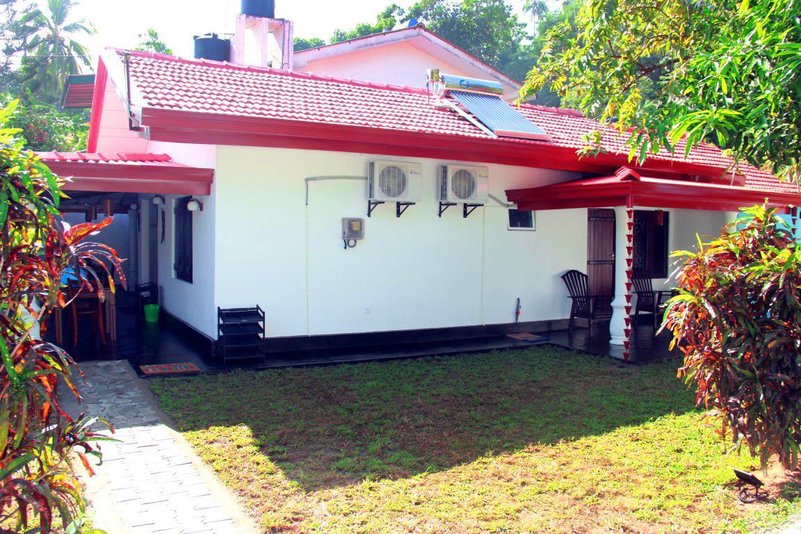 Sooriya Sewana Guest House Banduramulla Екстериор снимка